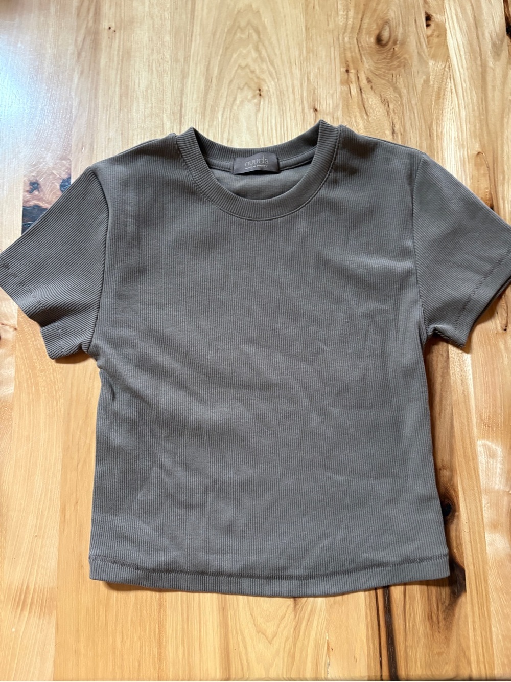 nuuds Crop Ribbed Short Sleeve Tee